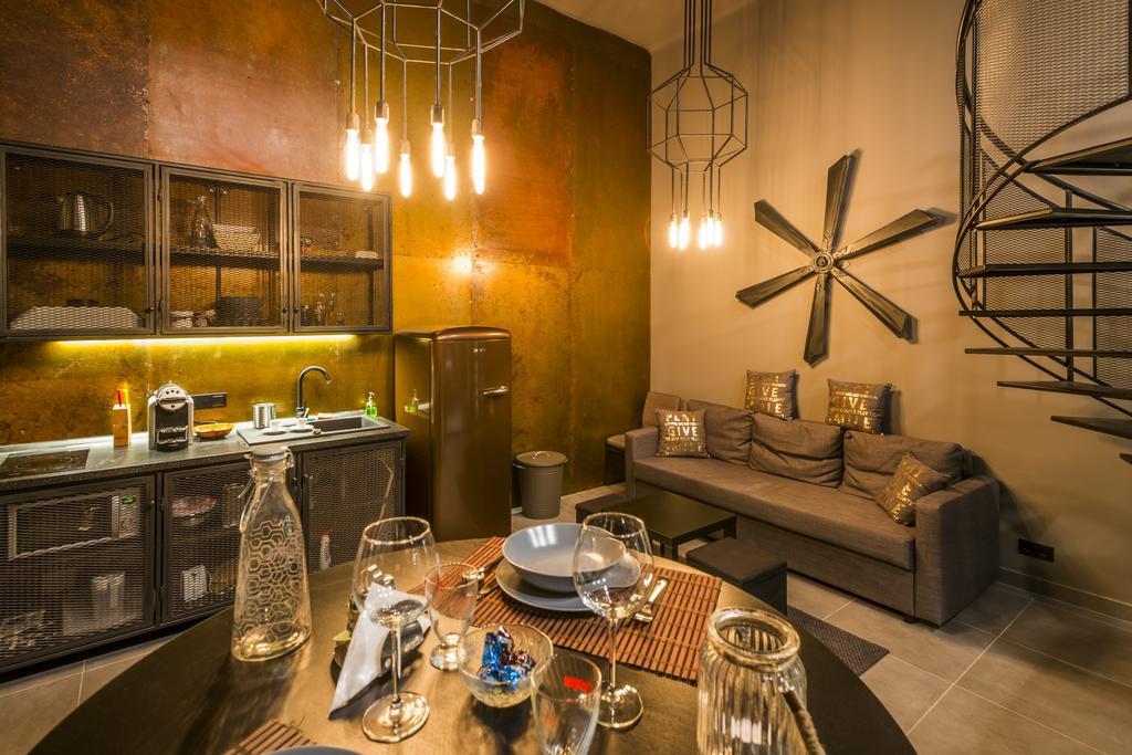 Rusty Loft & Bar Loft Apartment Budapest